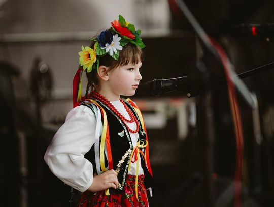 Folk Młodym Głosem. Koncert laureatów na Rynku Wielkim w Zamościu - galeria zdjęć