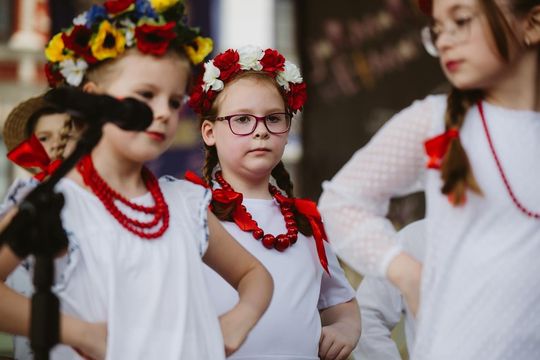 Folk Młodym Głosem. Koncert laureatów na Rynku Wielkim w Zamościu - galeria zdjęć