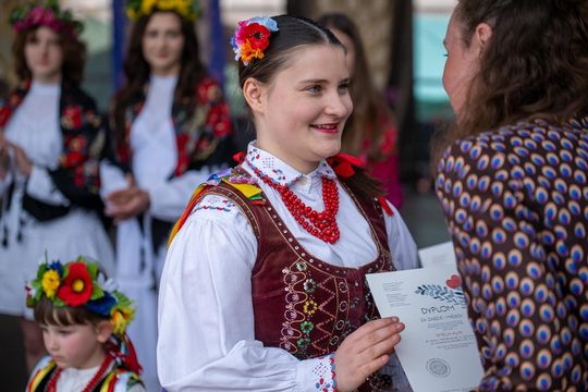 Folk Młodym Głosem. Koncert laureatów na Rynku Wielkim w Zamościu - galeria zdjęć