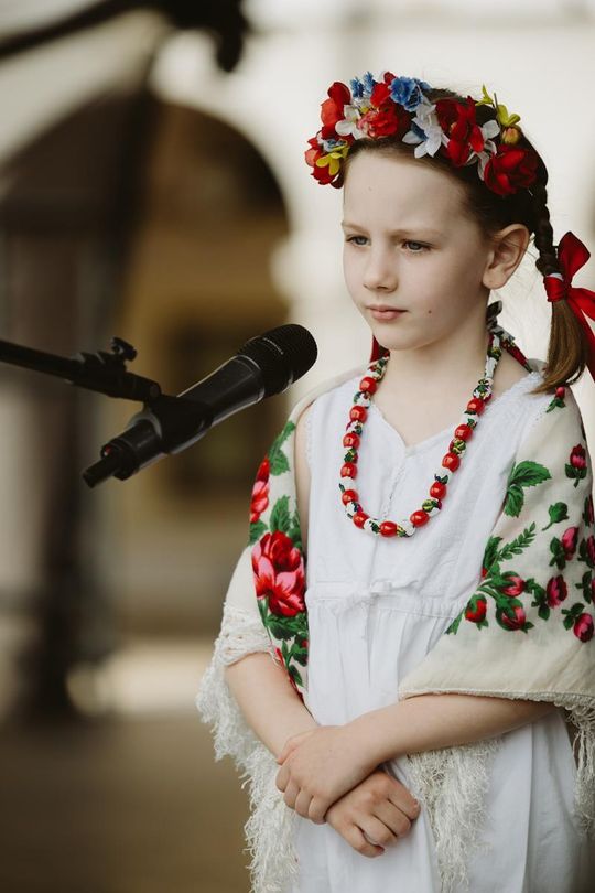 Folk Młodym Głosem. Koncert laureatów na Rynku Wielkim w Zamościu - galeria zdjęć