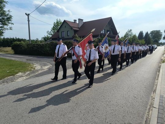 Nowy wóz dla strażaków w Bukowej [ZDJĘCIA]