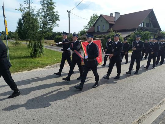 Nowy wóz dla strażaków w Bukowej [ZDJĘCIA]