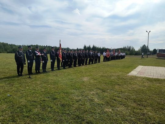 Nowy wóz dla strażaków w Bukowej [ZDJĘCIA]