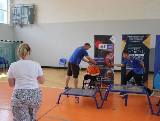 Drużyna sportowa z PSONI na Olimpiadzie CP