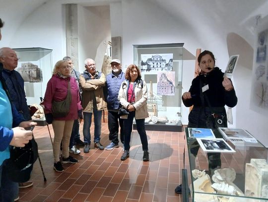 Odkryj tajemnice podziemnego Zamościa – zwiedzanie krypt franciszkańskich [ZDJĘCIA]