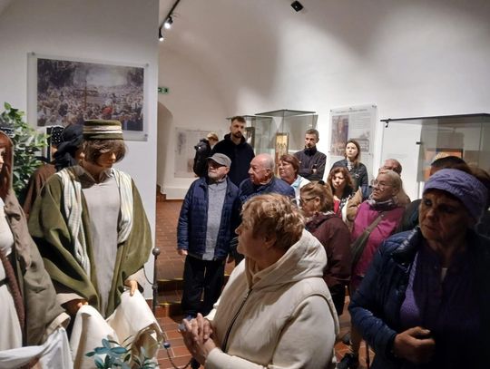 Odkryj tajemnice podziemnego Zamościa – zwiedzanie krypt franciszkańskich [ZDJĘCIA]