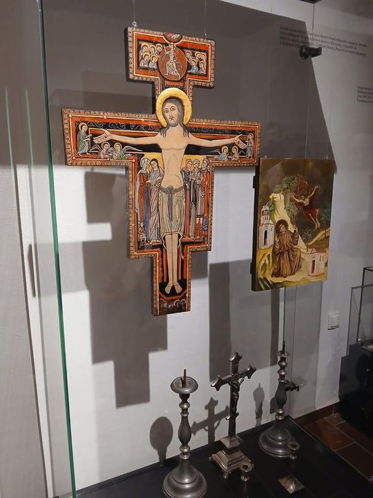 Odkryj tajemnice podziemnego Zamościa – zwiedzanie krypt franciszkańskich [ZDJĘCIA]