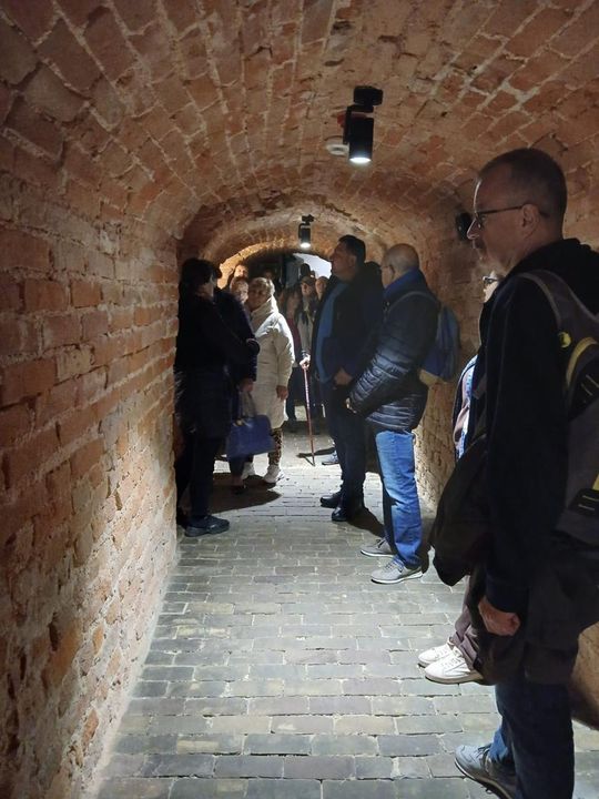 Odkryj tajemnice podziemnego Zamościa – zwiedzanie krypt franciszkańskich [ZDJĘCIA]