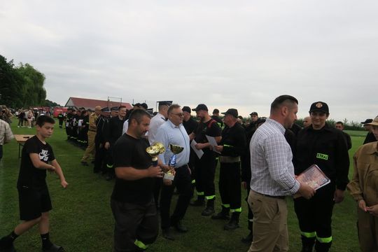 Zawody strażackie w Deszkowicach Pierwszych - galeria zdjęć