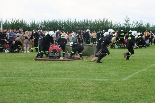 Zawody strażackie w Deszkowicach Pierwszych - galeria zdjęć