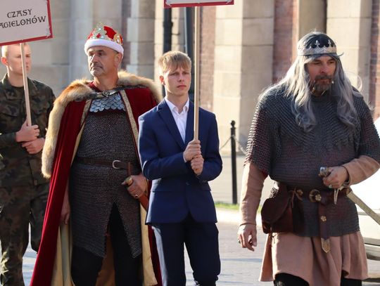 Orszak Dziejów w Zamościu - galeria zdjęć