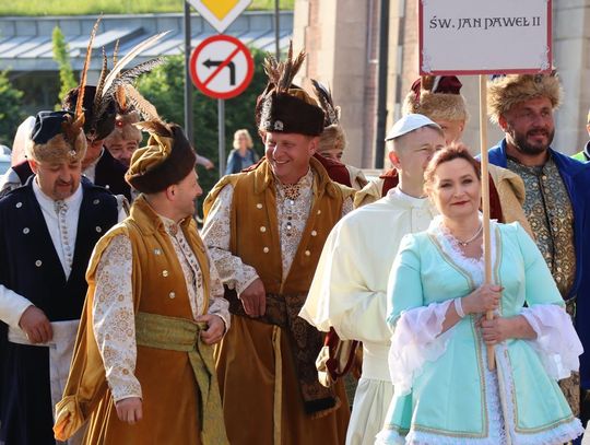 Orszak Dziejów w Zamościu - galeria zdjęć