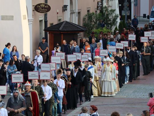 Orszak Dziejów w Zamościu - galeria zdjęć