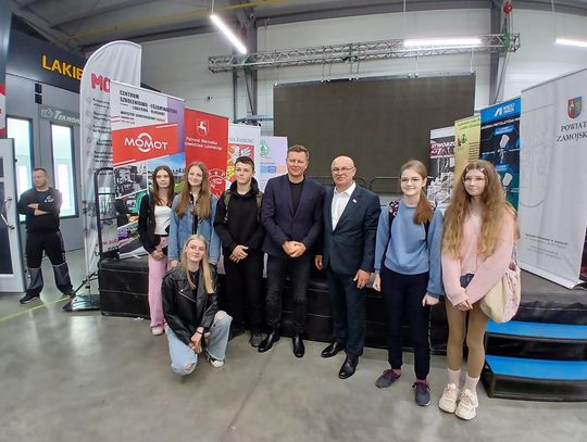 Zawada: „Poznaj zawody przyszłości”. Warsztat Momot promował kształcenie zawodowe