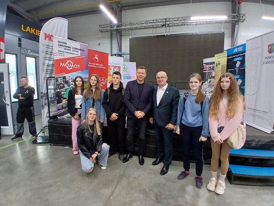 Zawada: „Poznaj zawody przyszłości”. Warsztat Momot promował kształcenie zawodowe