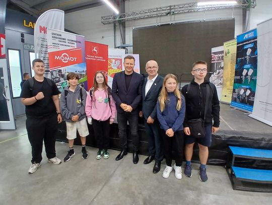 Zawada: „Poznaj zawody przyszłości”. Warsztat Momot promował kształcenie zawodowe