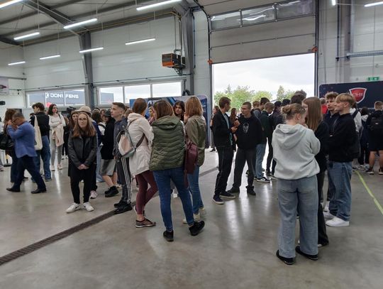 Zawada: „Poznaj zawody przyszłości”. Warsztat Momot promował kształcenie zawodowe