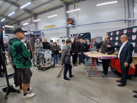 Zawada: „Poznaj zawody przyszłości”. Warsztat Momot promował kształcenie zawodowe