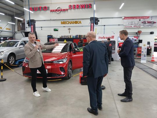 Zawada: „Poznaj zawody przyszłości”. Warsztat Momot promował kształcenie zawodowe