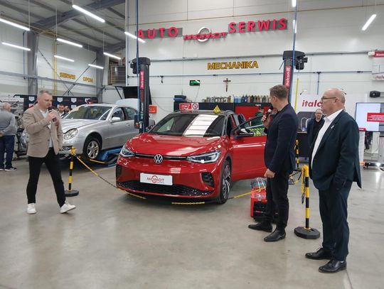 Zawada: „Poznaj zawody przyszłości”. Warsztat Momot promował kształcenie zawodowe