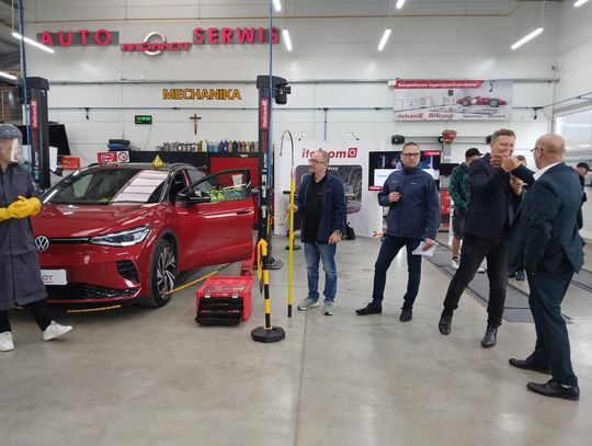 Zawada: „Poznaj zawody przyszłości”. Warsztat Momot promował kształcenie zawodowe