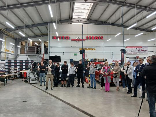 Zawada: „Poznaj zawody przyszłości”. Warsztat Momot promował kształcenie zawodowe Zawada: „Poznaj zawody przyszłości”. Warsztat Momot promował kształcenie zawodowe