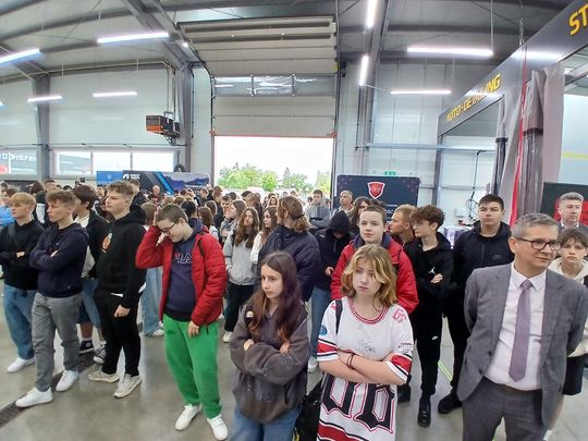 Zawada: „Poznaj zawody przyszłości”. Warsztat Momot promował kształcenie zawodowe Zawada: „Poznaj zawody przyszłości”. Warsztat Momot promował kształcenie zawodowe