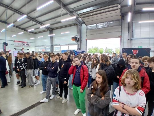 Zawada: „Poznaj zawody przyszłości”. Warsztat Momot promował kształcenie zawodowe Zawada: „Poznaj zawody przyszłości”. Warsztat Momot promował kształcenie zawodowe