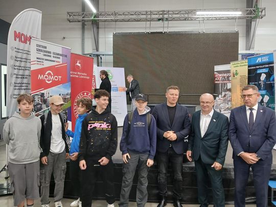 Zawada: „Poznaj zawody przyszłości”. Warsztat Momot promował kształcenie zawodowe Zawada: „Poznaj zawody przyszłości”. Warsztat Momot promował kształcenie zawodowe