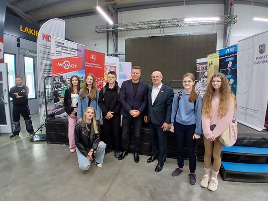 Zawada: „Poznaj zawody przyszłości”. Warsztat Momot promował kształcenie zawodowe Zawada: „Poznaj zawody przyszłości”. Warsztat Momot promował kształcenie zawodowe