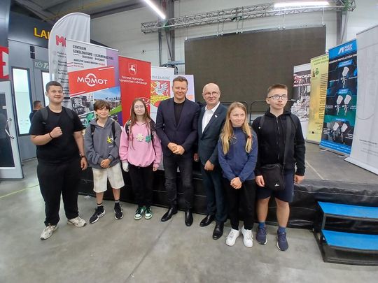 Zawada: „Poznaj zawody przyszłości”. Warsztat Momot promował kształcenie zawodowe Zawada: „Poznaj zawody przyszłości”. Warsztat Momot promował kształcenie zawodowe