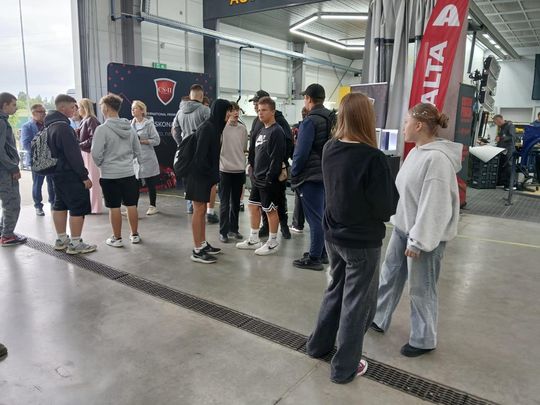 Zawada: „Poznaj zawody przyszłości”. Warsztat Momot promował kształcenie zawodowe Zawada: „Poznaj zawody przyszłości”. Warsztat Momot promował kształcenie zawodowe