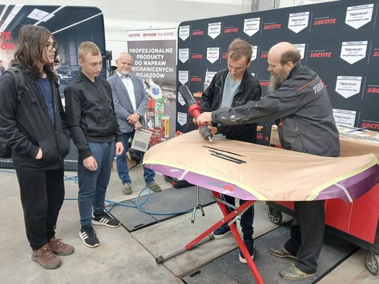 Zawada: „Poznaj zawody przyszłości”. Warsztat Momot promował kształcenie zawodowe Zawada: „Poznaj zawody przyszłości”. Warsztat Momot promował kształcenie zawodowe