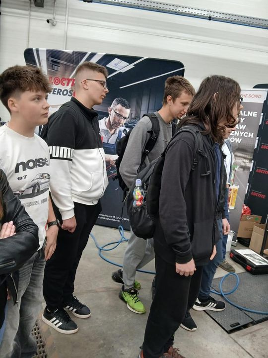 Zawada: „Poznaj zawody przyszłości”. Warsztat Momot promował kształcenie zawodowe Zawada: „Poznaj zawody przyszłości”. Warsztat Momot promował kształcenie zawodowe