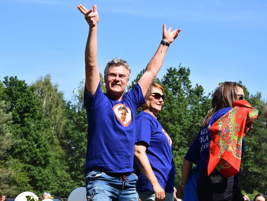 Turnieju Wsi. Hasło tegorocznej imprezy brzmiało „Cygańskim taborem do Okrągłego".