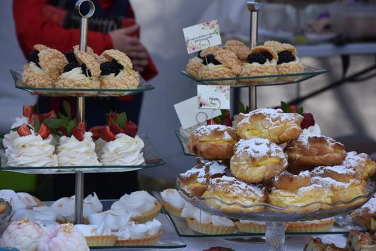 Turnieju Wsi. Hasło tegorocznej imprezy brzmiało „Cygańskim taborem do Okrągłego".