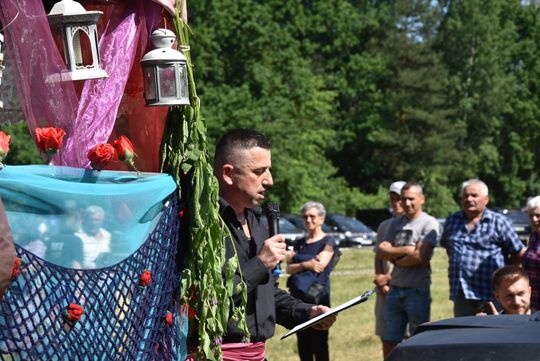 Turnieju Wsi. Hasło tegorocznej imprezy brzmiało „Cygańskim taborem do Okrągłego".