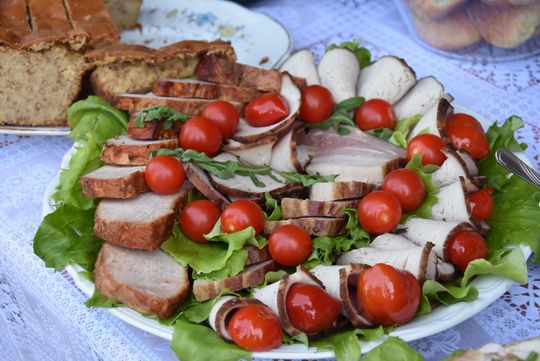 Turnieju Wsi. Hasło tegorocznej imprezy brzmiało „Cygańskim taborem do Okrągłego".