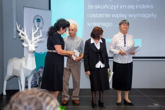 Hrubieszowski Uniwersytet Trzeciego Wieku zakończył III semestr - galeria zdjęć