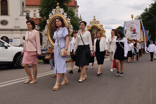 Boże Ciało 2025. Procesja w Zamościu - galeria zdjęć Boże Ciało 2025. Procesja w Zamościu - galeria zdjęć