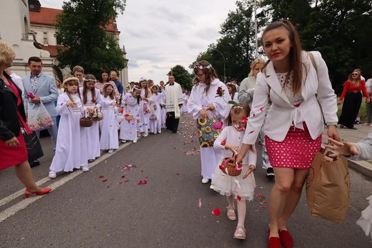 Boże Ciało 2025. Procesja w Zamościu - galeria zdjęć Boże Ciało 2025. Procesja w Zamościu - galeria zdjęć