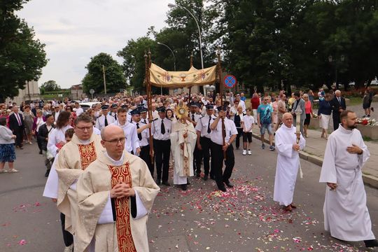 Boże Ciało 2025. Procesja w Zamościu - galeria zdjęć Boże Ciało 2025. Procesja w Zamościu - galeria zdjęć