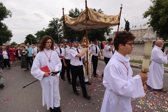 Boże Ciało 2025. Procesja w Zamościu - galeria zdjęć Boże Ciało 2025. Procesja w Zamościu - galeria zdjęć