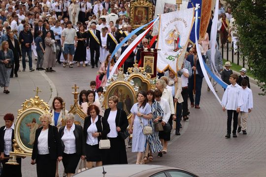 Boże Ciało 2025. Procesja w Zamościu - galeria zdjęć Boże Ciało 2025. Procesja w Zamościu - galeria zdjęć