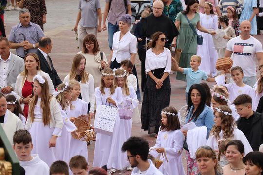 Boże Ciało 2025. Procesja w Zamościu - galeria zdjęć