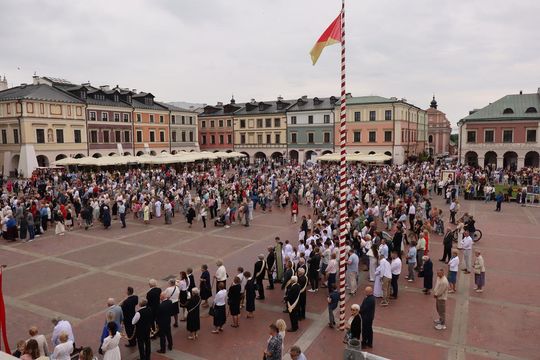 Boże Ciało 2025. Procesja w Zamościu - galeria zdjęć Boże Ciało 2025. Procesja w Zamościu - galeria zdjęć