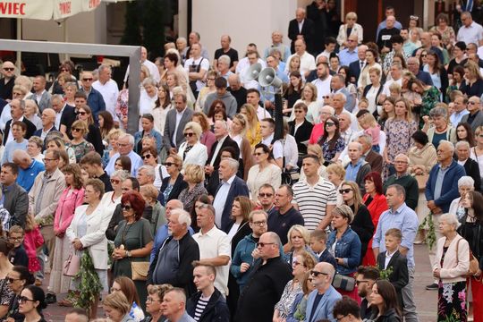 Boże Ciało 2025. Procesja w Zamościu - galeria zdjęć Boże Ciało 2025. Procesja w Zamościu - galeria zdjęć