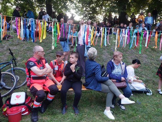 Magiczna Noc Świętojańska w Zamościu – taniec, ogień i śpiew przyciągnęły tłumy do Parku Miejskiego