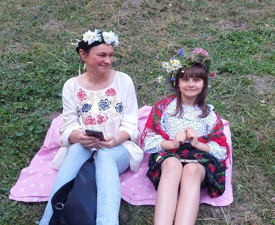 Magiczna Noc Świętojańska w Zamościu – taniec, ogień i śpiew przyciągnęły tłumy do Parku Miejskiego