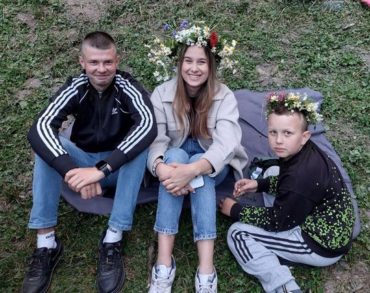 Magiczna Noc Świętojańska w Zamościu – taniec, ogień i śpiew przyciągnęły tłumy do Parku Miejskiego